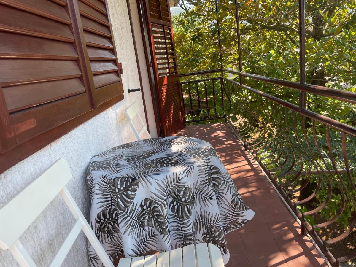 Hvar Guesthouse - Double Bedroom With Private Bathroom Jelsa  Exterior photo